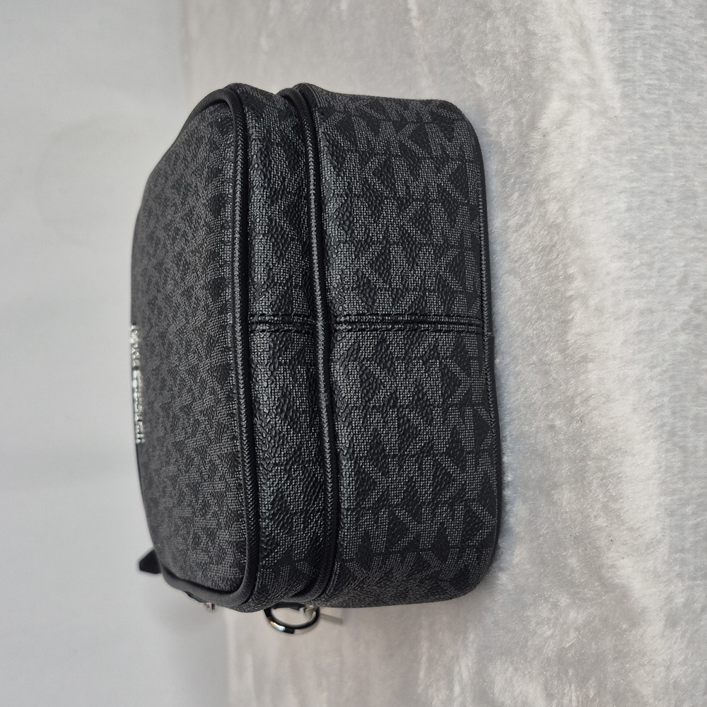 Michael Kors Jet Set Travel Black Chain Crossbody Bag (UNISEX) - Picture 10 of 16